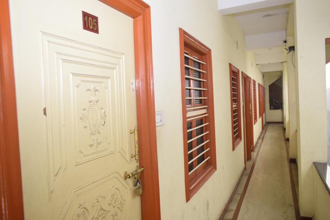 Pms Guest House Pondicherry Exterior foto